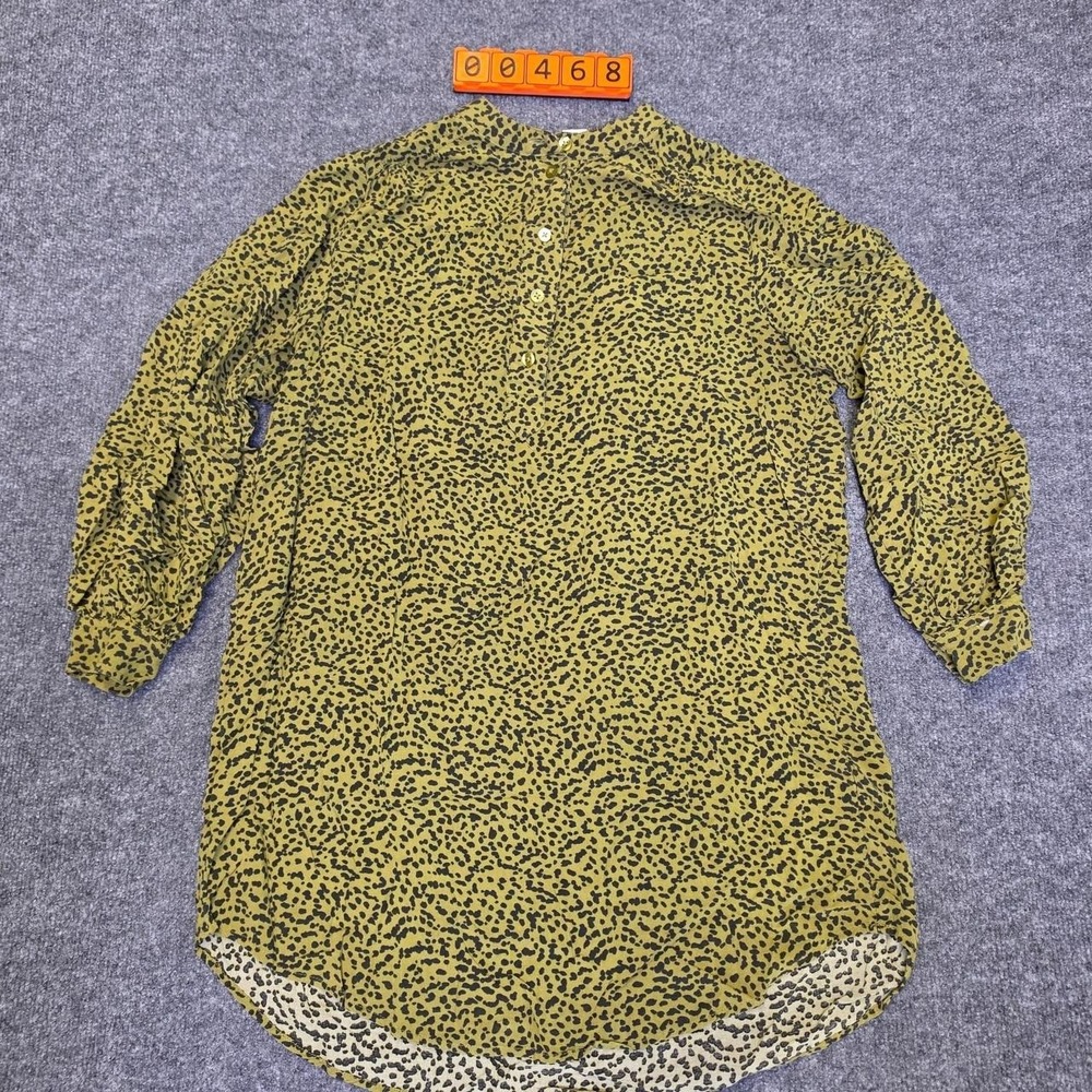 H&M Leopard Print Long Sleeve Blouse Size 2.